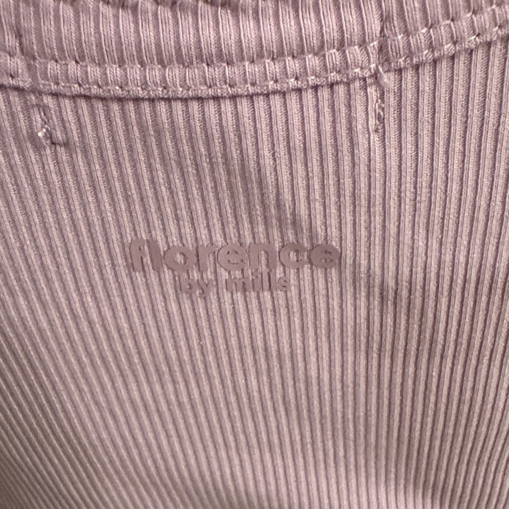 Soft Pink Ribbed Tank Top - Picture 5 of 6